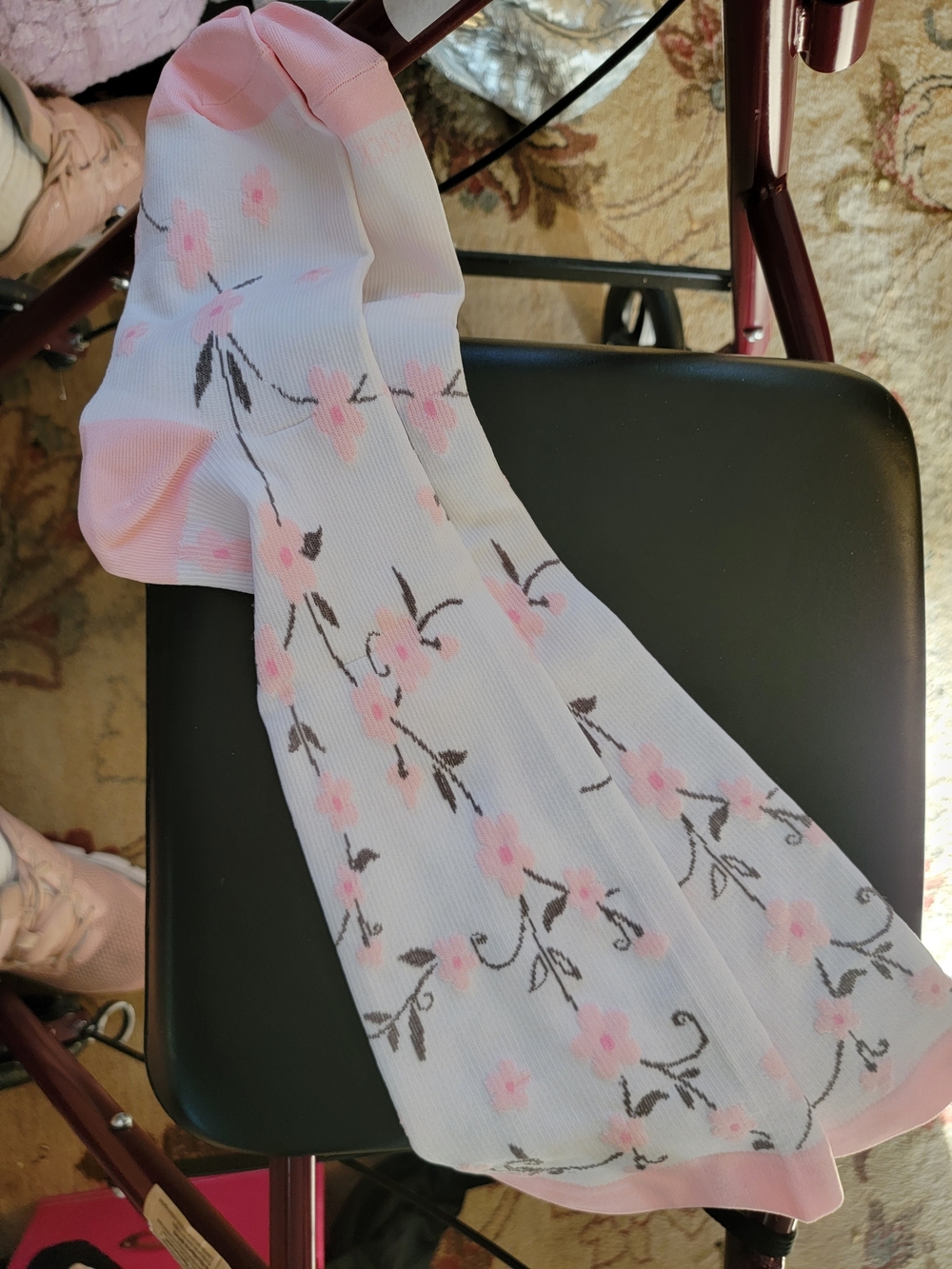 New NWOT Compression Knee High Pink Floral Women's Socks - Pink & White Sz 4XL